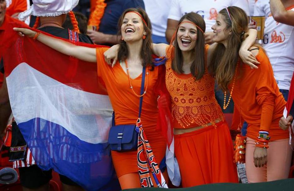 Belle tifose olandesi sugli spalti. Reuters